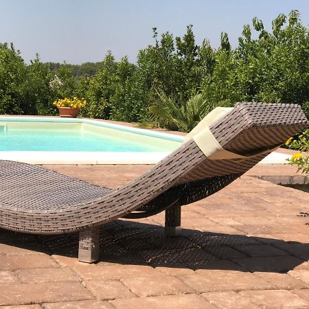 Trullo Delle Querce Suite Private Pool マルティナ・フランカ エクステリア 写真