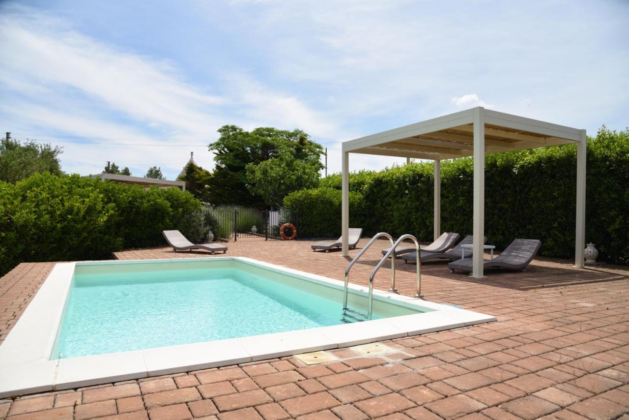 Trullo Delle Querce Suite Private Pool マルティナ・フランカ エクステリア 写真
