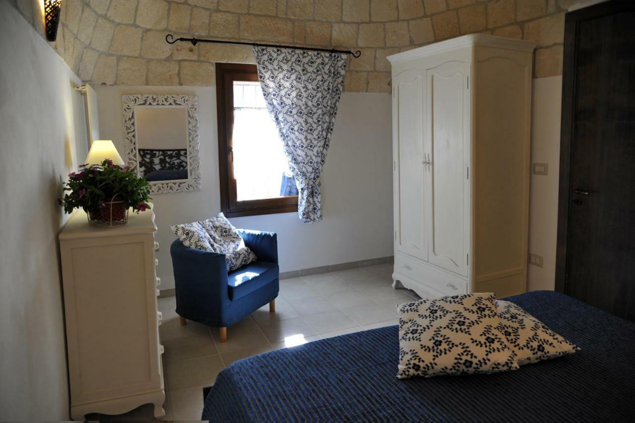 Trullo Delle Querce Suite Private Pool マルティナ・フランカ エクステリア 写真